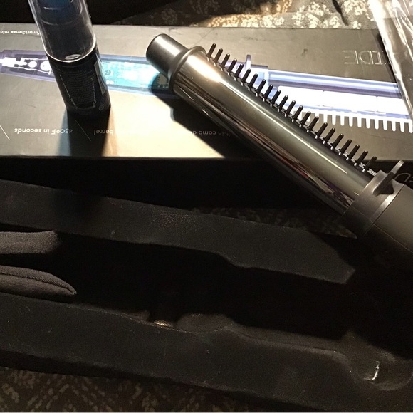 Black and Silver Hair Styling Tool - Picture 2 of 5